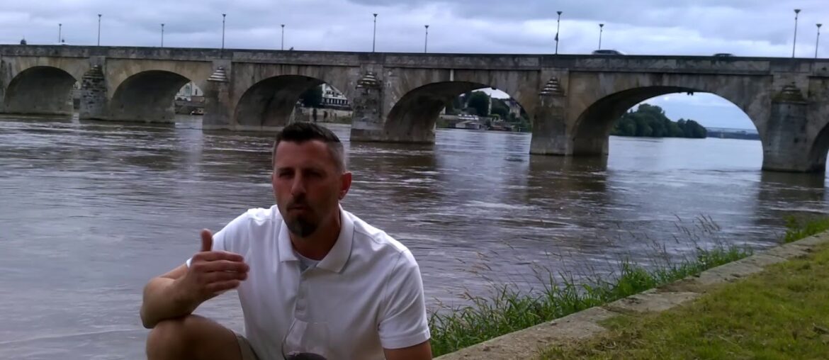 Cabernet Franc in Saumur Middle Loire, France - Know Wine In No Time