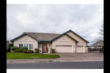 Homes for sale - 3385 KING EDWARDS CT, Eugene, OR 97401