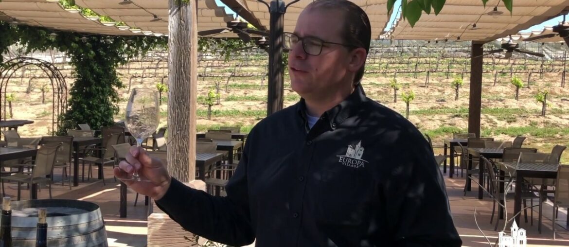 Tasting C'est la Vie Barrel Select Chardonnay with Matt Rice