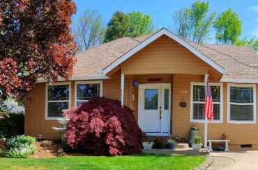 175 Offord Cicle, Jacksonville  OR  97530 is Now For Sale!