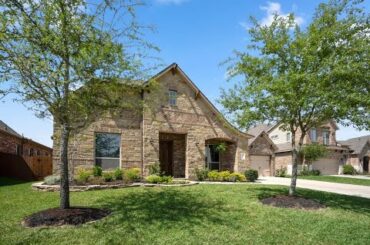 Video preview - Residential for sale - 9822 Baluchi Drive, Spring, TX 77379