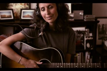 Colline Hill / Let me leave Chicago (home lockdown session) - pour France Bleu Breizh Izel (radio)