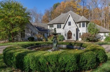 270 Valentine Farm Drive, Akron, OH, 44333