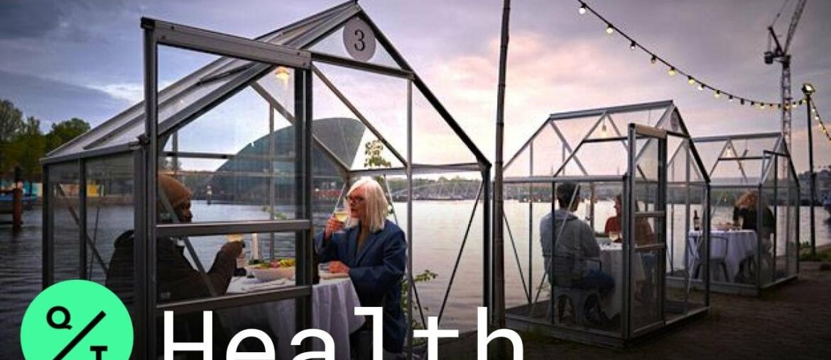 Amsterdam Restaurant Lets Customers Dine in Individual Greenhouses