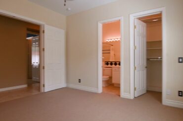 304 Covent Garden Ct in Guard Gated Queensridge Las Vegas NV