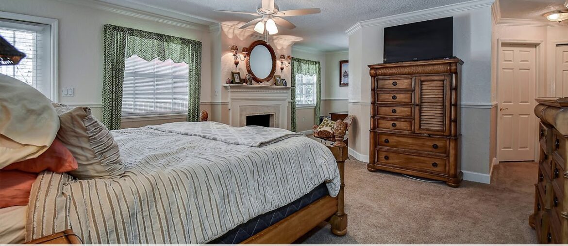 924 Riverside Ridge Drive, Tarpon Springs, FL