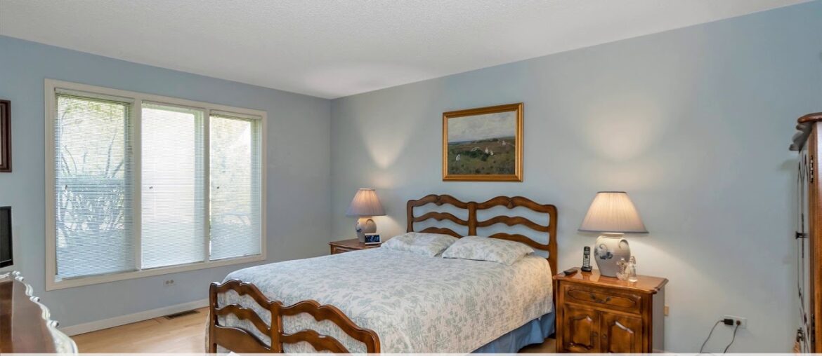 1164 Mistwood Ct, Downers Grove, IL