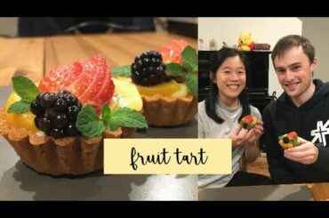not how you eat a fruit tart
