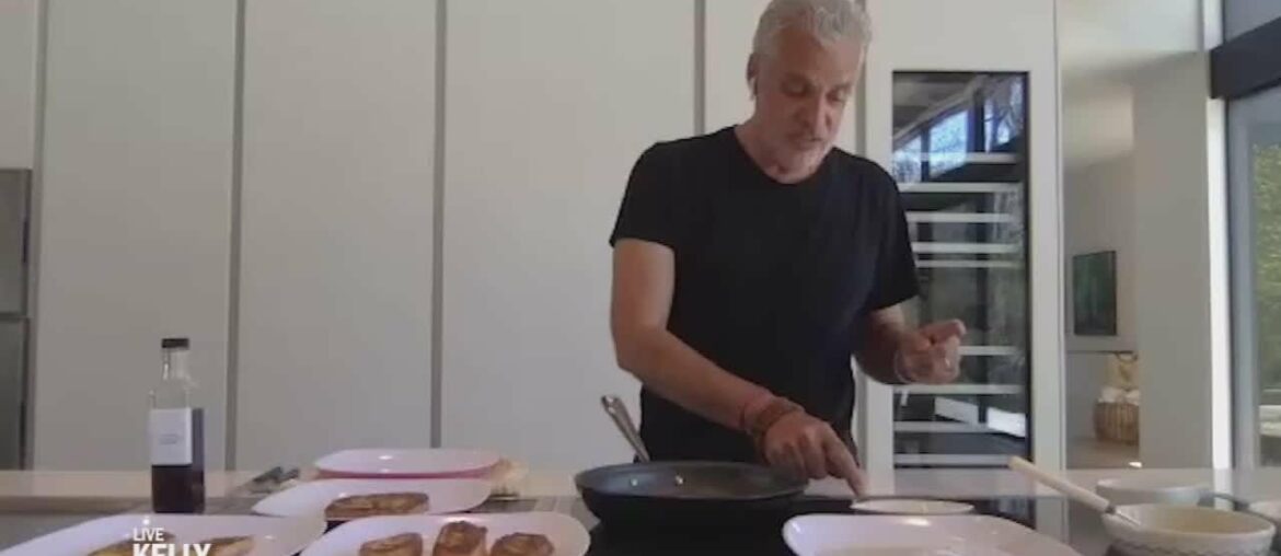 Chef Eric Ripert Makes "Grandma's French Toast"