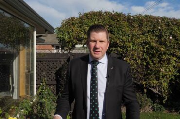 2 Munro Street, Redwood