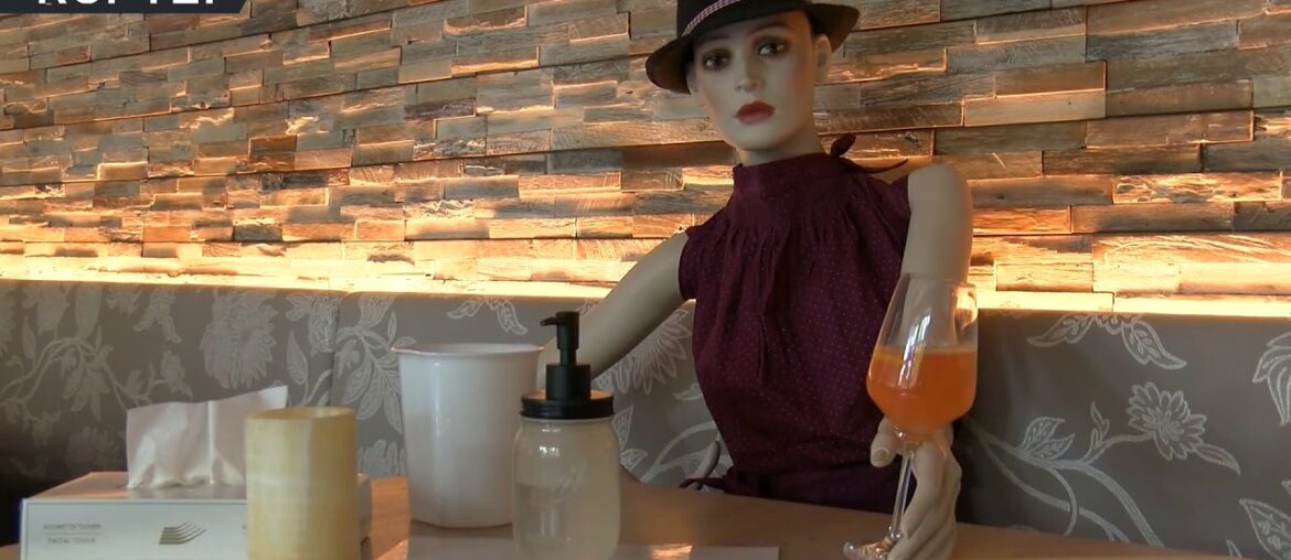 Eerie eating | Mannequins ‘dine’ in German restaurant to make it appear crowded