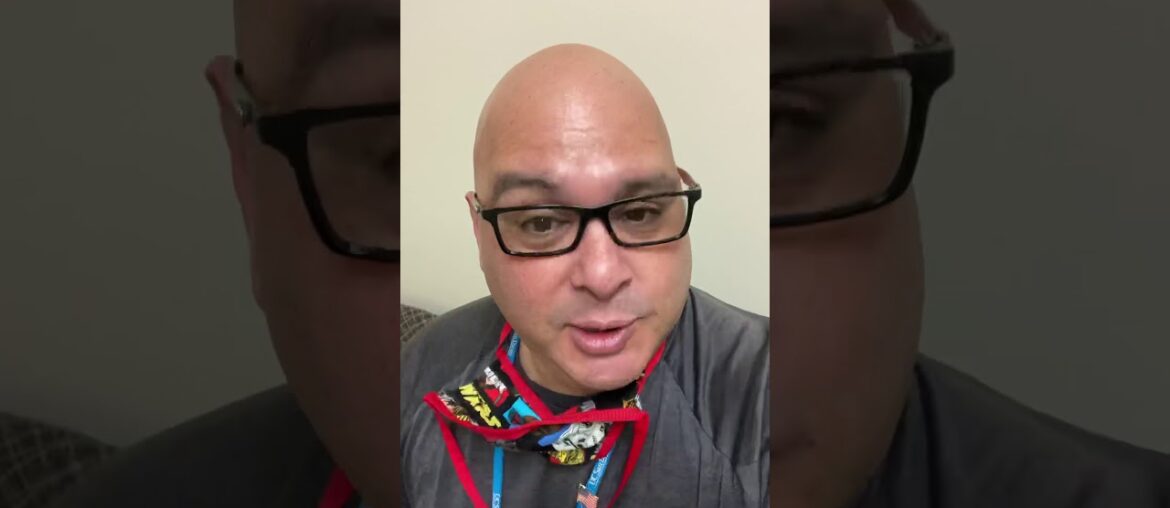 Tech eating French Dip 1st time ever!