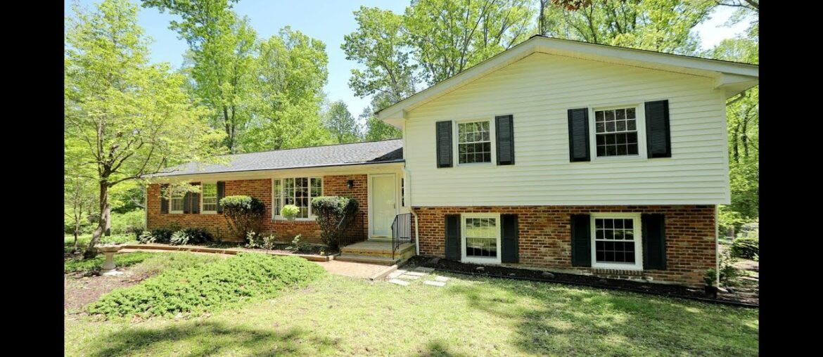 Video tour of Residential at 3000 FOREST CROSS RD, WALDORF, MD 20601