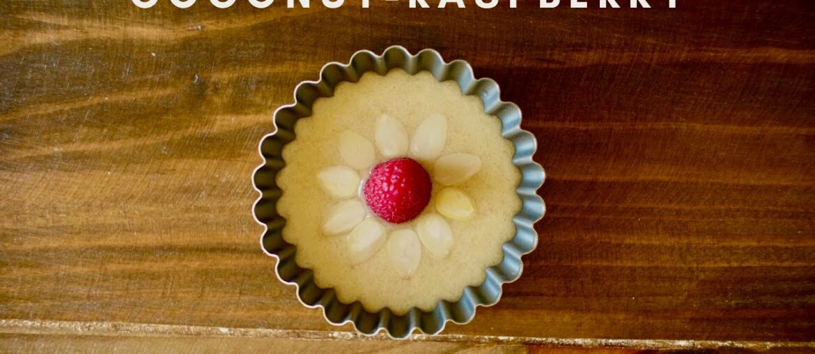 Coconut Raspberry Financiers – French Pastry Recipe Coconut Raspberry Financiers - French Pastry Recipe