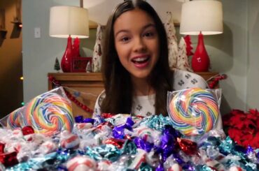 Frankie et Paige - Table Pour Enfants (VF)