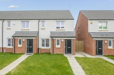 17 Pringle Drive, Edinburgh, EH16 4XB