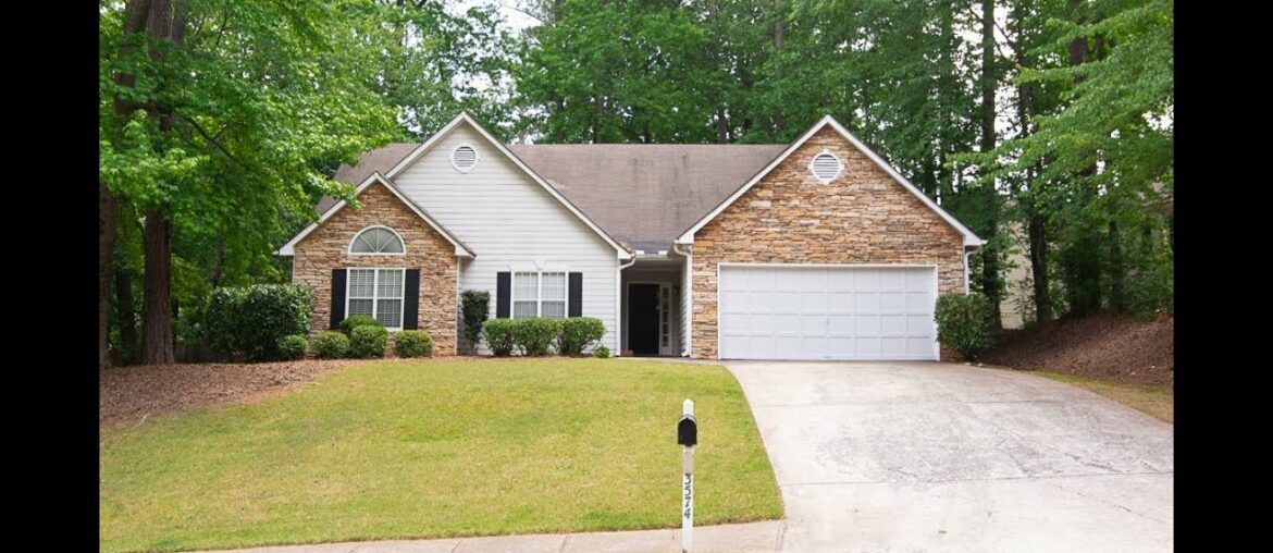 Spacious 3 BR/2 BA Traditional Stone & Frame Stepless Ranch minutes from downtown Kennesaw!