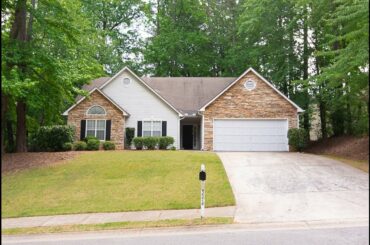 Spacious 3 BR/2 BA Traditional Stone & Frame Stepless Ranch minutes from downtown Kennesaw!