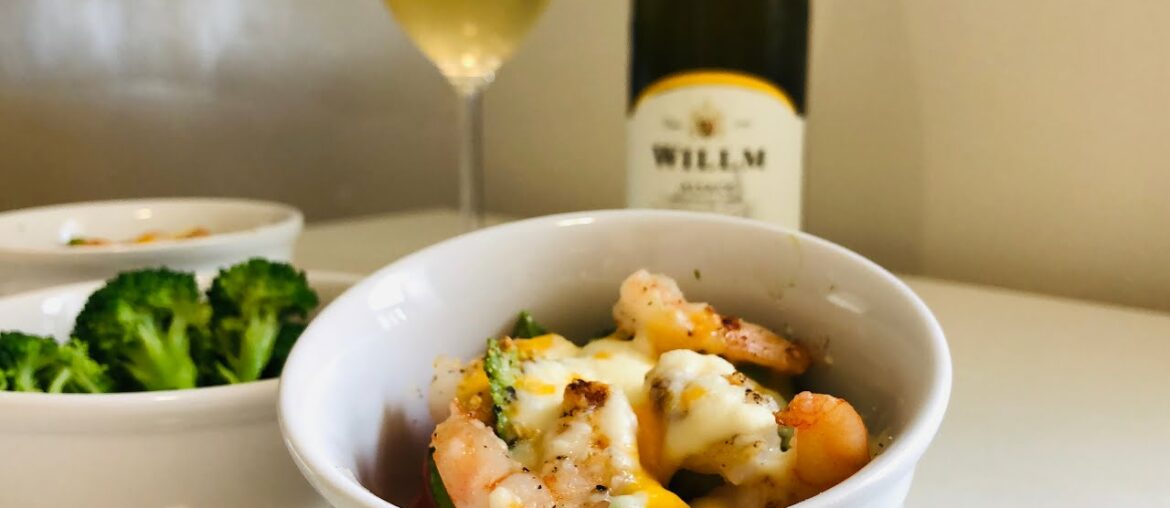 [Easy Appetizer for wine] Shrimp Avocado with Cheese x Dry Riesling 『簡単おつまみ』えびとアボカドのチーズ焼き x 辛口リースリング