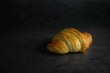 Making proper French Croissants with levain (3 days recipe of Chef Dominique Ansel)