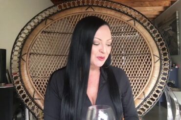 Esthers Wine &Wax #grenache #skullsnaps