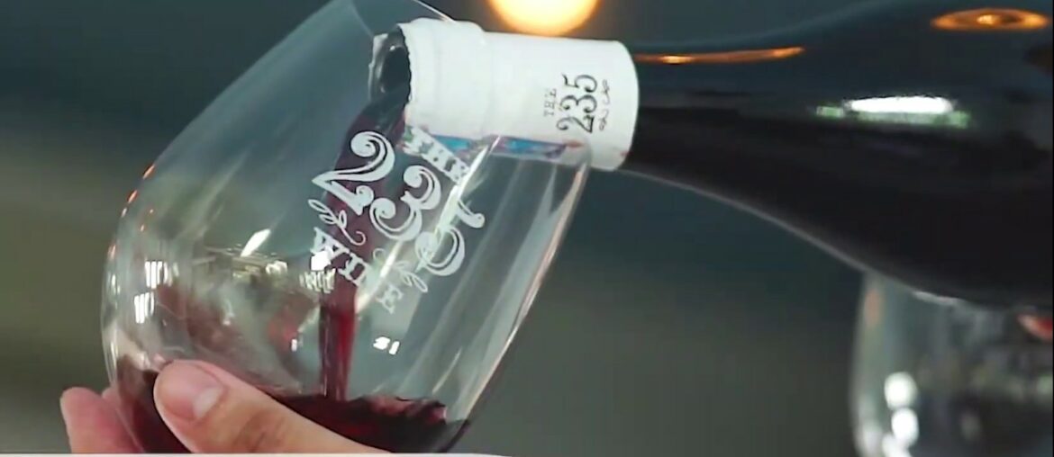 Combo The 235 Wine – Quà tặng đẳng cấp Combo The 235 Wine - Quà tặng đẳng cấp