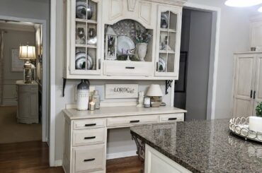 FRENCH COUNTRY KITCHEN HUTCH/DECORATING IDEAS/INTERIOR DESIGN