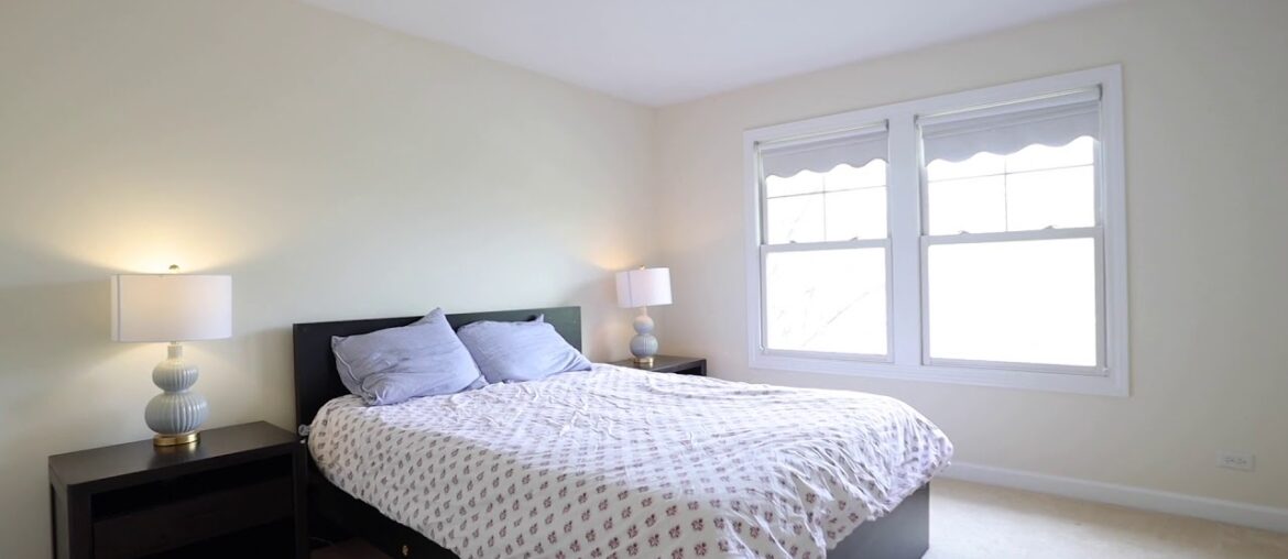 1678 Fielding Drive, Glenview