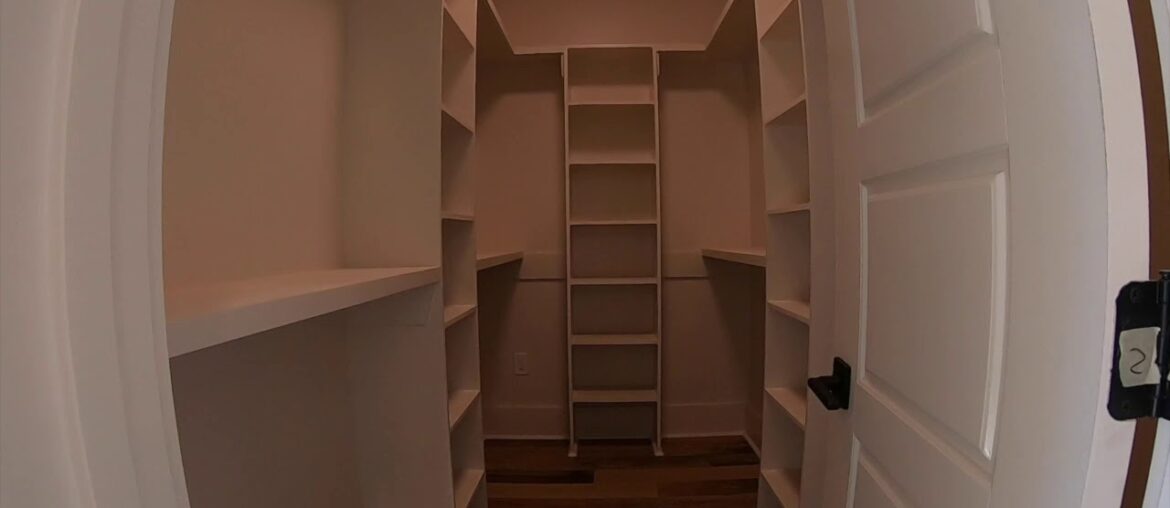 1910-12 Pauger St. Virtual Walk Through. Duplex!!!!