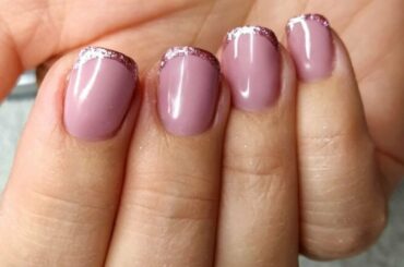 Watch me work | Pink glitter french tip nails
