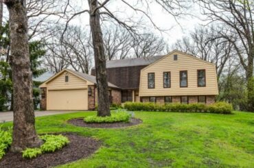 Home for sale - 135 Green Bay Rd Lake Bluff, IL 60044