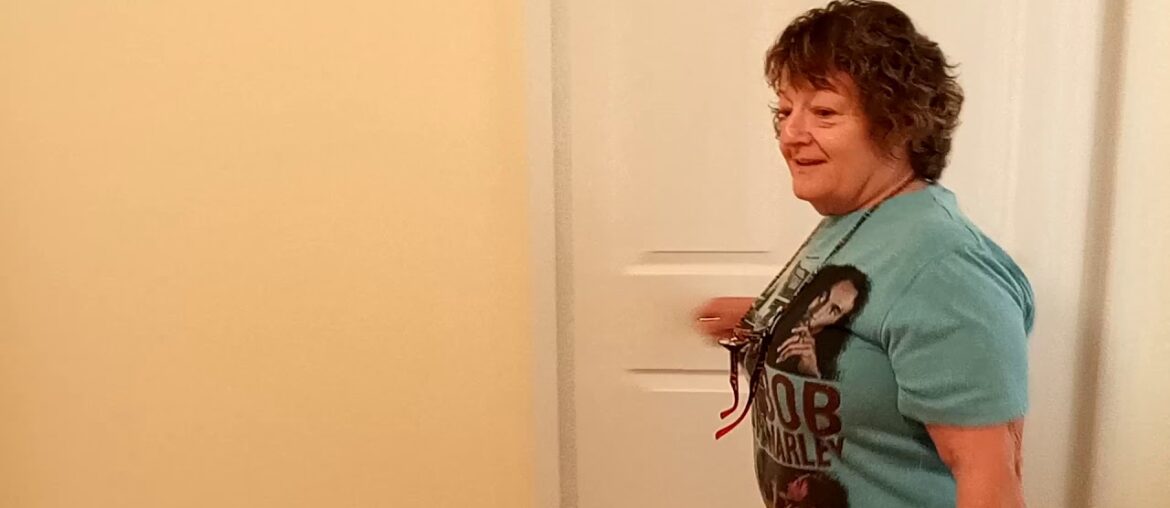 217 New York Avenue, Jersey City Heights, NJ – 3 bedrooms, 2 full bathrooms 217 New York Avenue, Jersey City Heights, NJ - 3 bedrooms, 2 full bathrooms