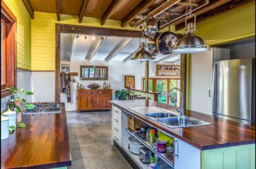 10 Orchis Drive, Tamborine Mountain QLD 4272