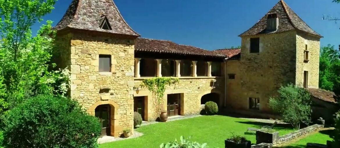 Chateau Manor House For Sale in Lot Valley France