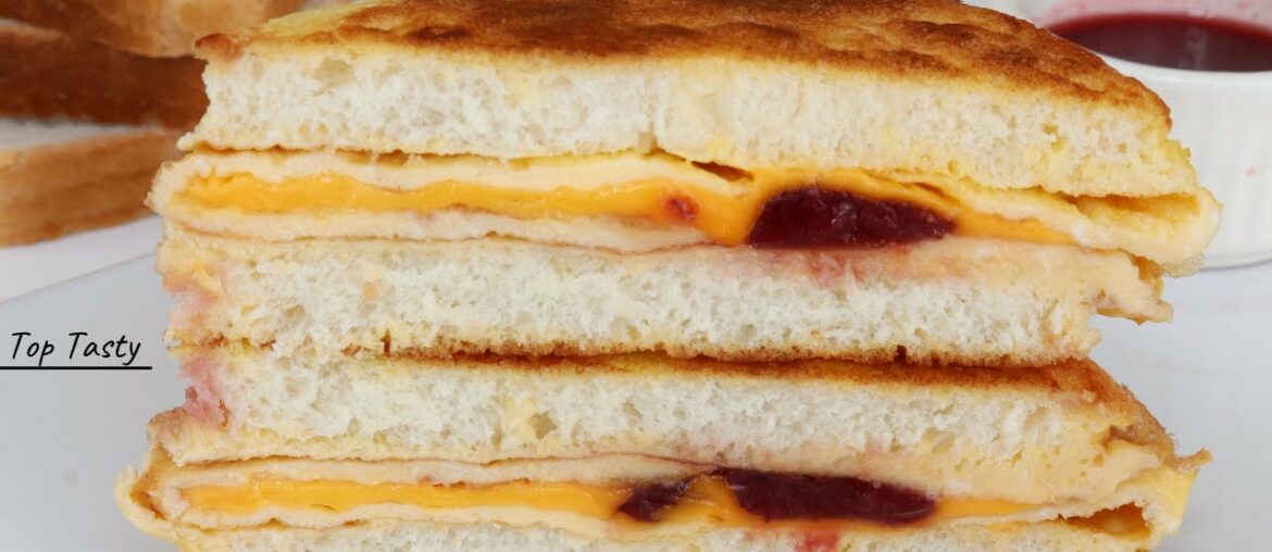 ONE PAN EGG TOAST RECIPE | HOW TO MAKE FRENCH TOAST OMELETTE SANDWICH | Top Tasty Recipes