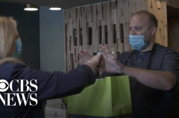 COVID-19 forces top Paris restaurants to turn to takeout