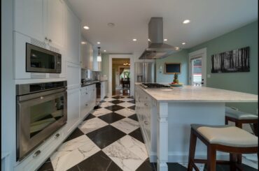 The Mulberry Foursquare