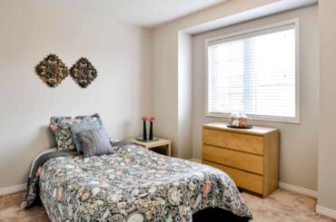 6 Commodore Drive, Brampton