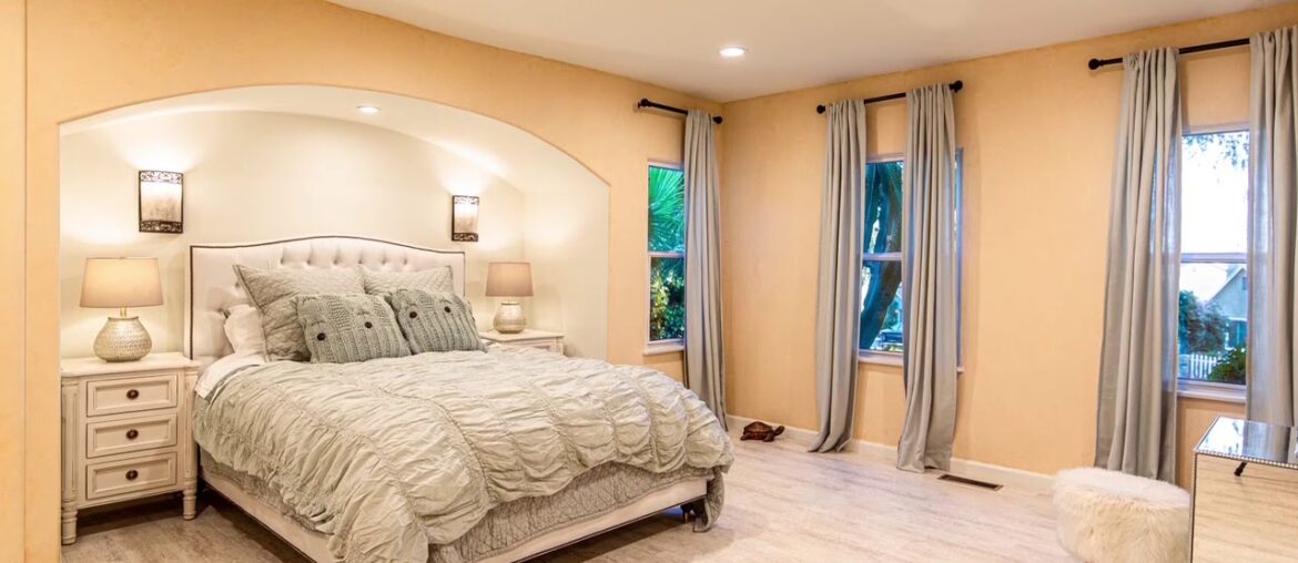 Gorgeous Spanish Hacienda Style with Cabana | 2527 Community Ave, Montrose CA Gorgeous Spanish Hacienda Style with Cabana | 2527 Community Ave, Montrose CA