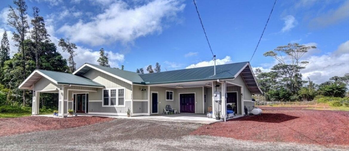 15-1808 25TH AVE, KEAAU, HI Presented by Ellen DesJardins.