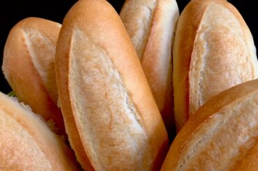 Banh Mi Recipe - crispy crust soft airy crumb - Vietnamese Baguette - Banh Mi vo gion ruot xop