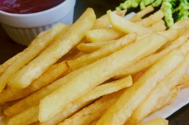 French Fries | Crispy French Fries Recipe | آلو کے چپس | French Fries Recipe | फ्रेंच फ्राइज़ | HUMA