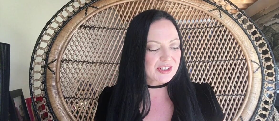 Esthers Wine & Wax #giaconda #mandre Esthers Wine & Wax #giaconda #mandre