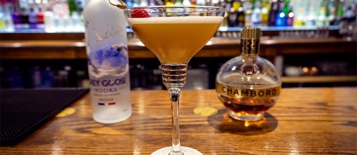 How To Make French Martini Cocktail Recipe and History