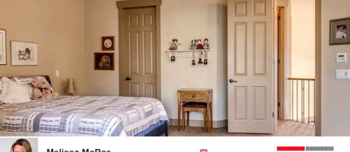 Tour video of listing at 8-1359 69 ST SW, Calgary, AB T3H 3W8 - Residential for sale