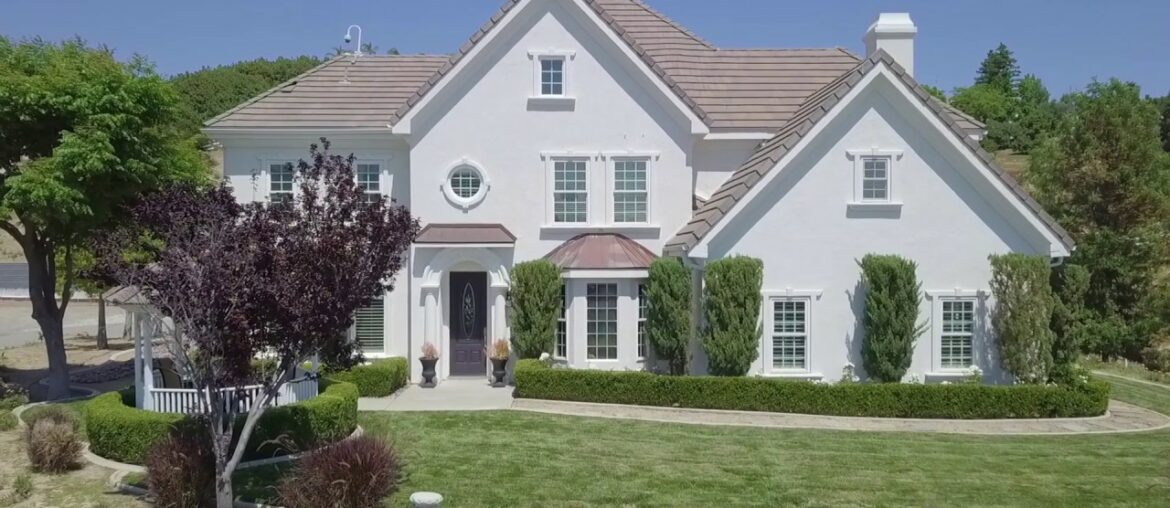 JUST LISTED 38190 Corte Jurado, Murrieta CUSTOM FRENCH COUNTRY EQUESTRIAN ESTATE JUST LISTED 38190 Corte Jurado, Murrieta CUSTOM FRENCH COUNTRY EQUESTRIAN ESTATE