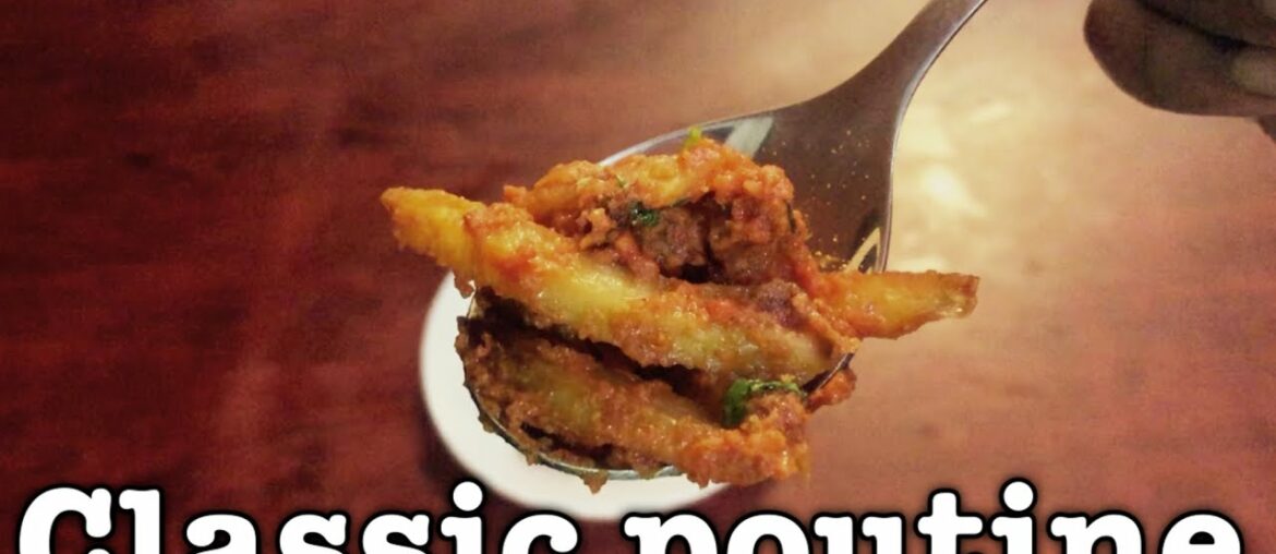 CLASSIC POUTINE | French fries poutine | baked frenchfries at home | Canadian recipes | lockdown20’