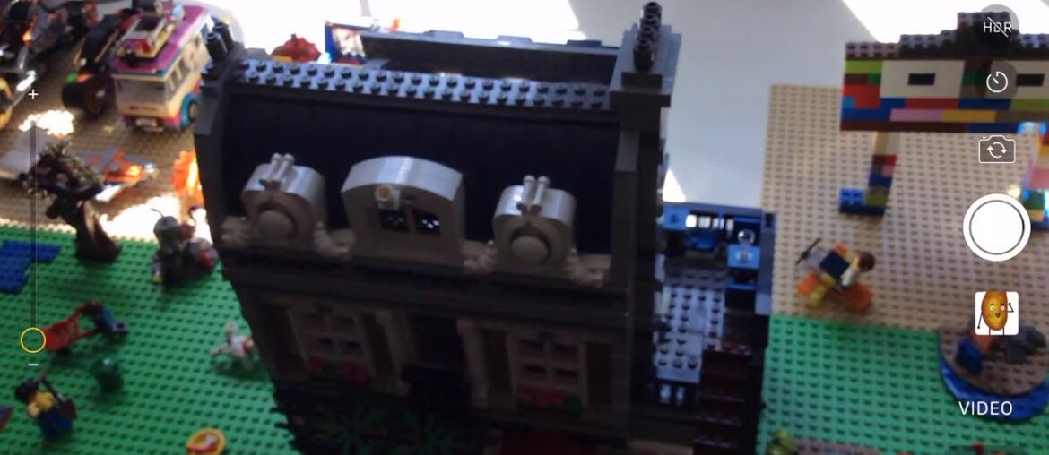 Epic French restaurant LEGO  Overview!