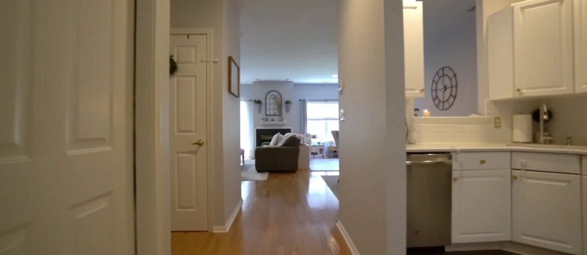 32 Windsor Dr, Lincoln Park 32 Windsor Dr, Lincoln Park