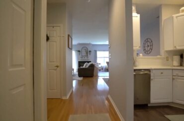 32 Windsor Dr, Lincoln Park